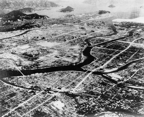 Bombe atomique sur Hiroshima